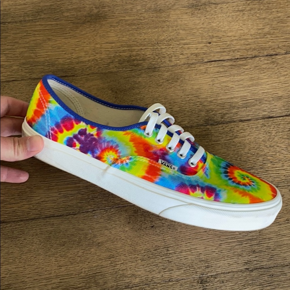 Vans Tie-Dye Era in size 11.5